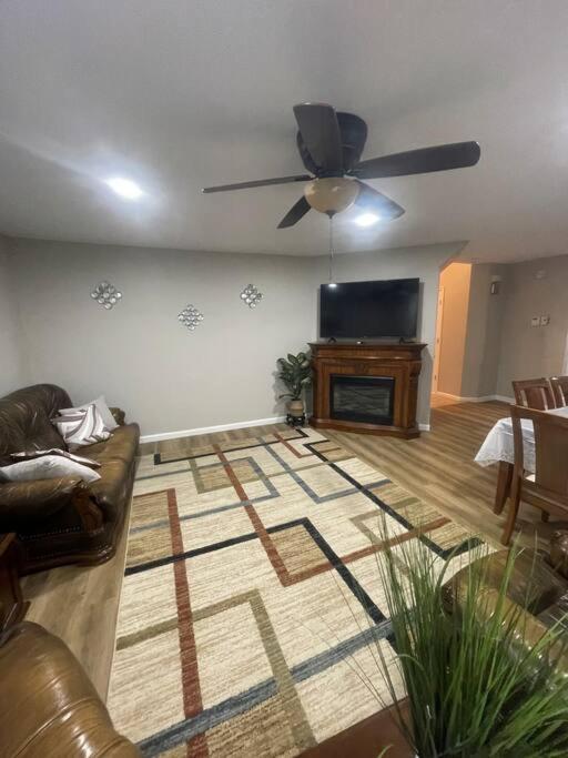 Quiet Private House W Hot Tub/Fire Pit/Games Villa Blakeslee Luaran gambar