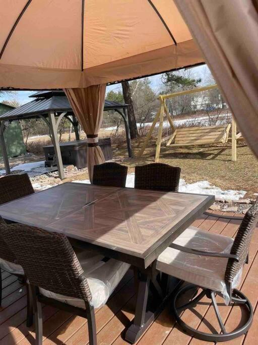 Quiet Private House W Hot Tub/Fire Pit/Games Villa Blakeslee Luaran gambar