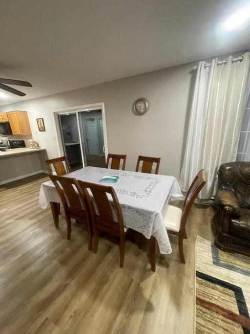 Quiet Private House W Hot Tub/Fire Pit/Games Villa Blakeslee Luaran gambar